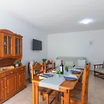 Mira Sol - Silhueta Citadina ポルティマン